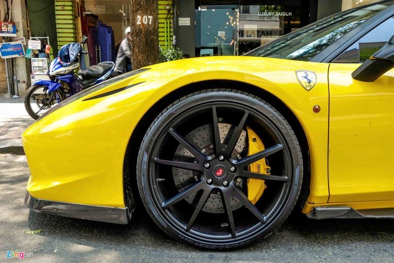 Ferrari 458 Italia tien ty  do carbon &quot;sang chanh&quot; o Sai Gon-Hinh-9